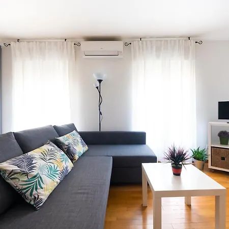 Piso En C/ Casta Alvarez Apartment *