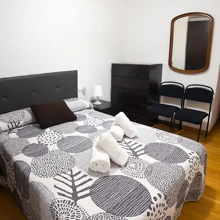 Piso En C/ Casta Alvarez Апартаменты