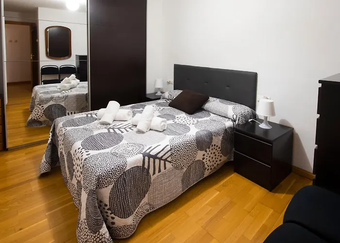 Piso En C/ Casta Alvarez * Zaragoza